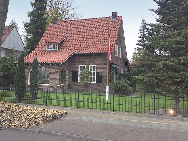 Frank van der donk - voortuin gazon 